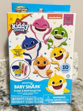 Kiddy Dough Pinkfong Baby Shark Sculpt & Mold Dough Set 10pc Ages 3+ 65537
